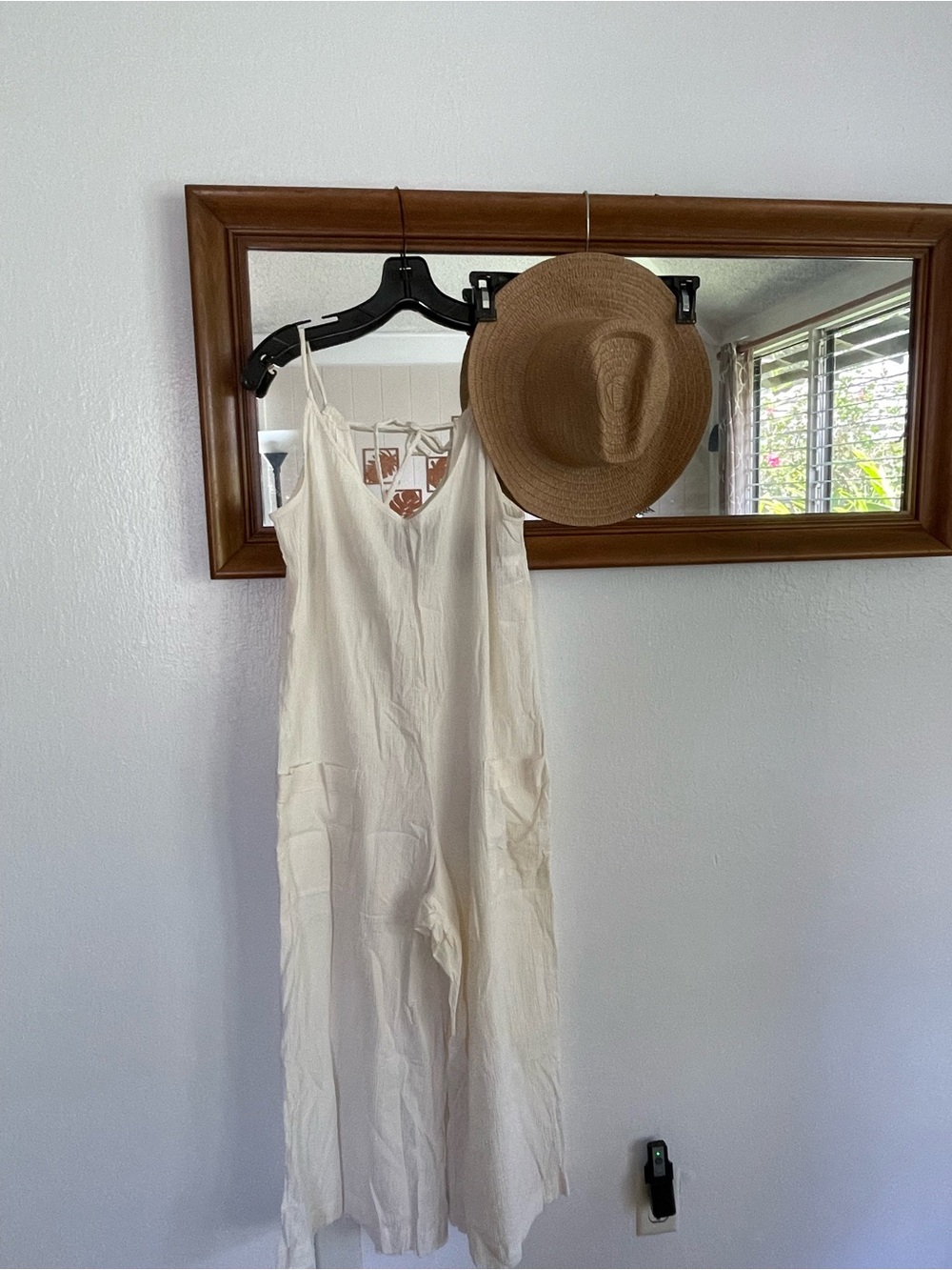 Sanctuary Cream Textured V-Neck Jumpsuit
